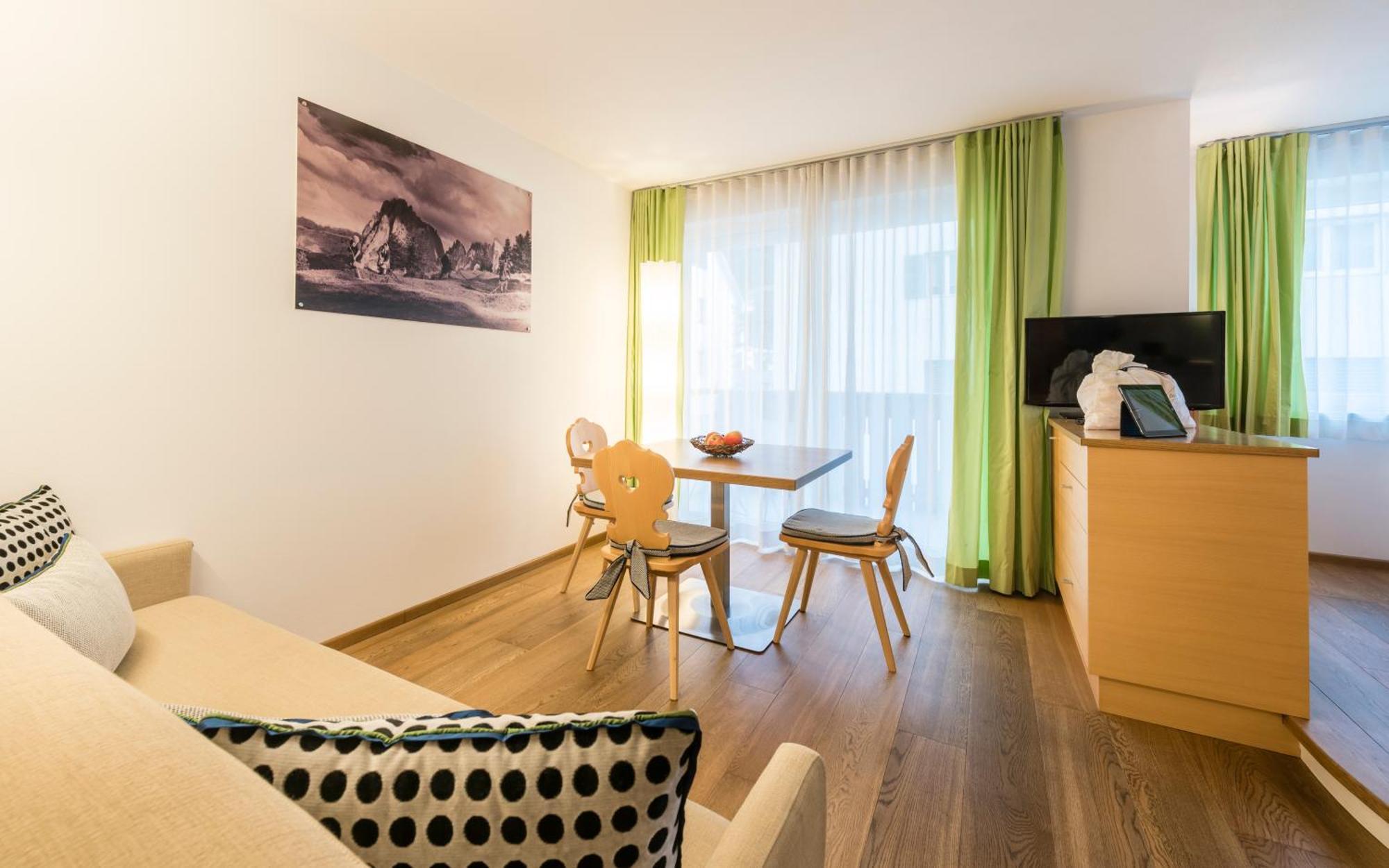 Avita - Suites To Relax Ortisei Exterior photo